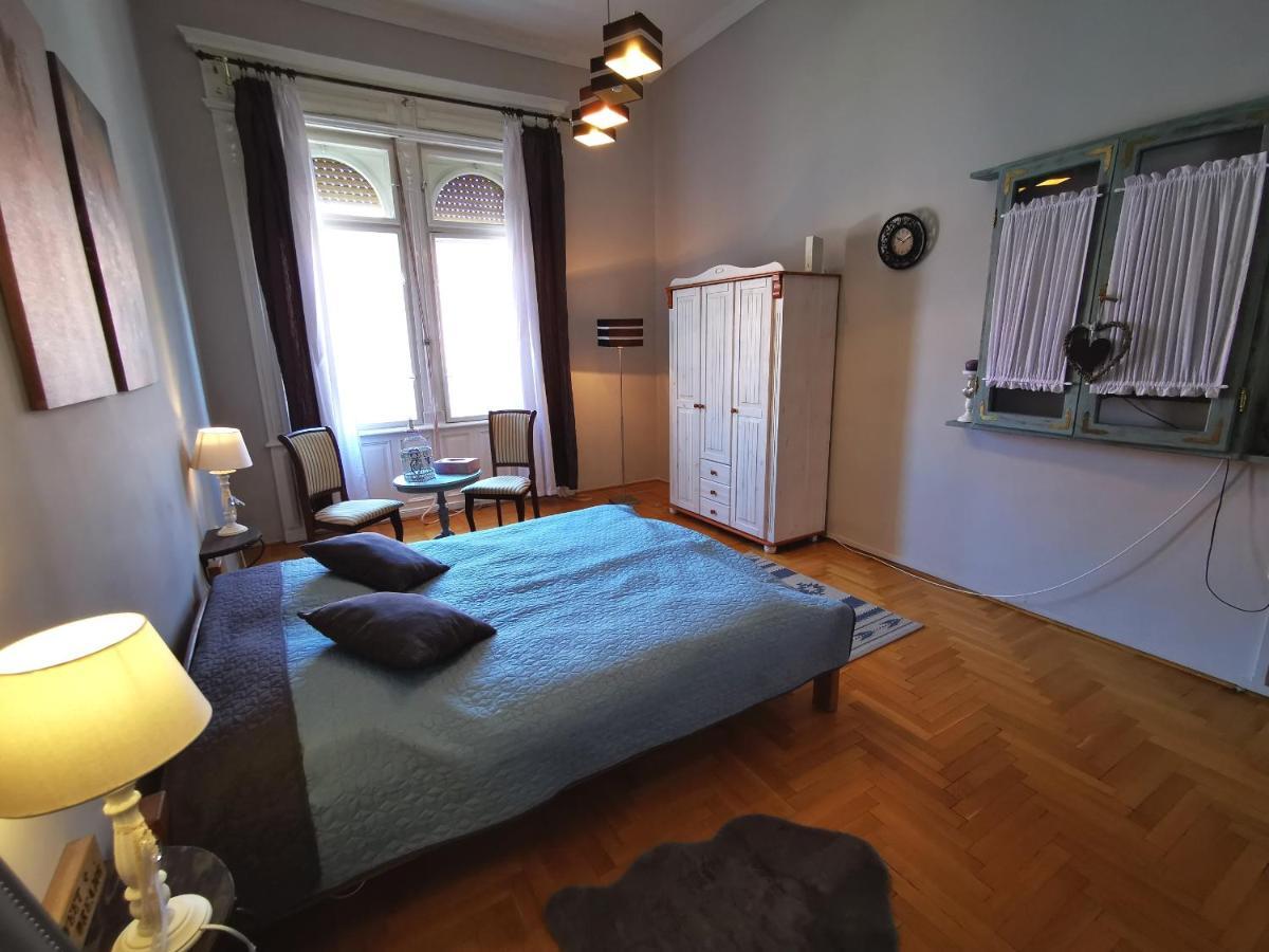 Belvárosi Vintage Apartman a sétálóutcán Miskolc Esterno foto