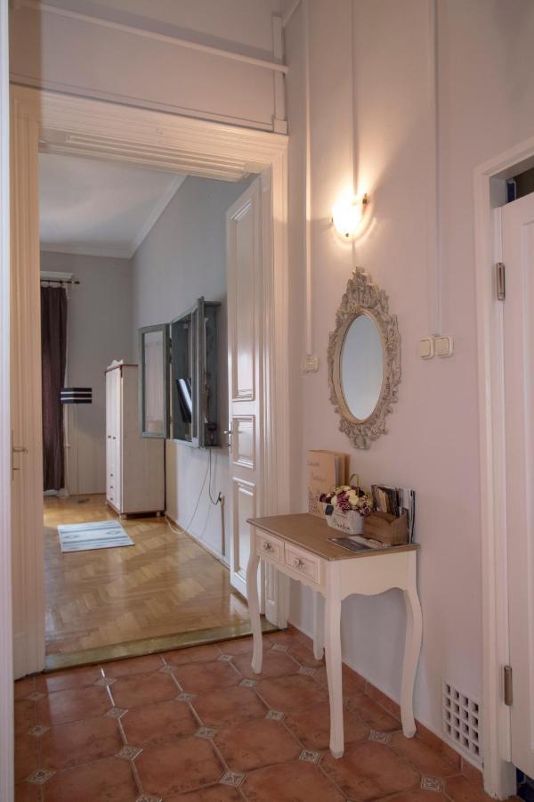 Belvárosi Vintage Apartman a sétálóutcán Miskolc Esterno foto