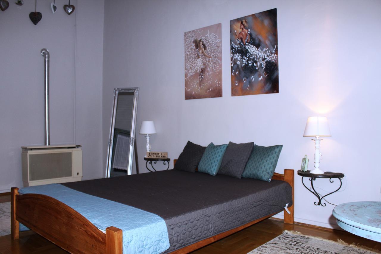 Belvárosi Vintage Apartman a sétálóutcán Miskolc Esterno foto